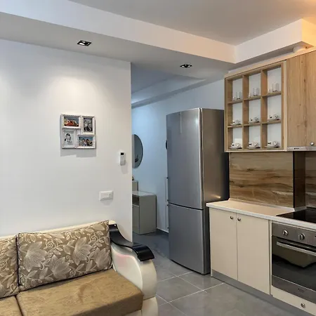 アパート The Golden Corner Lushnjë