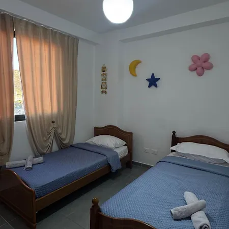 The Golden Corner * Lushnjë